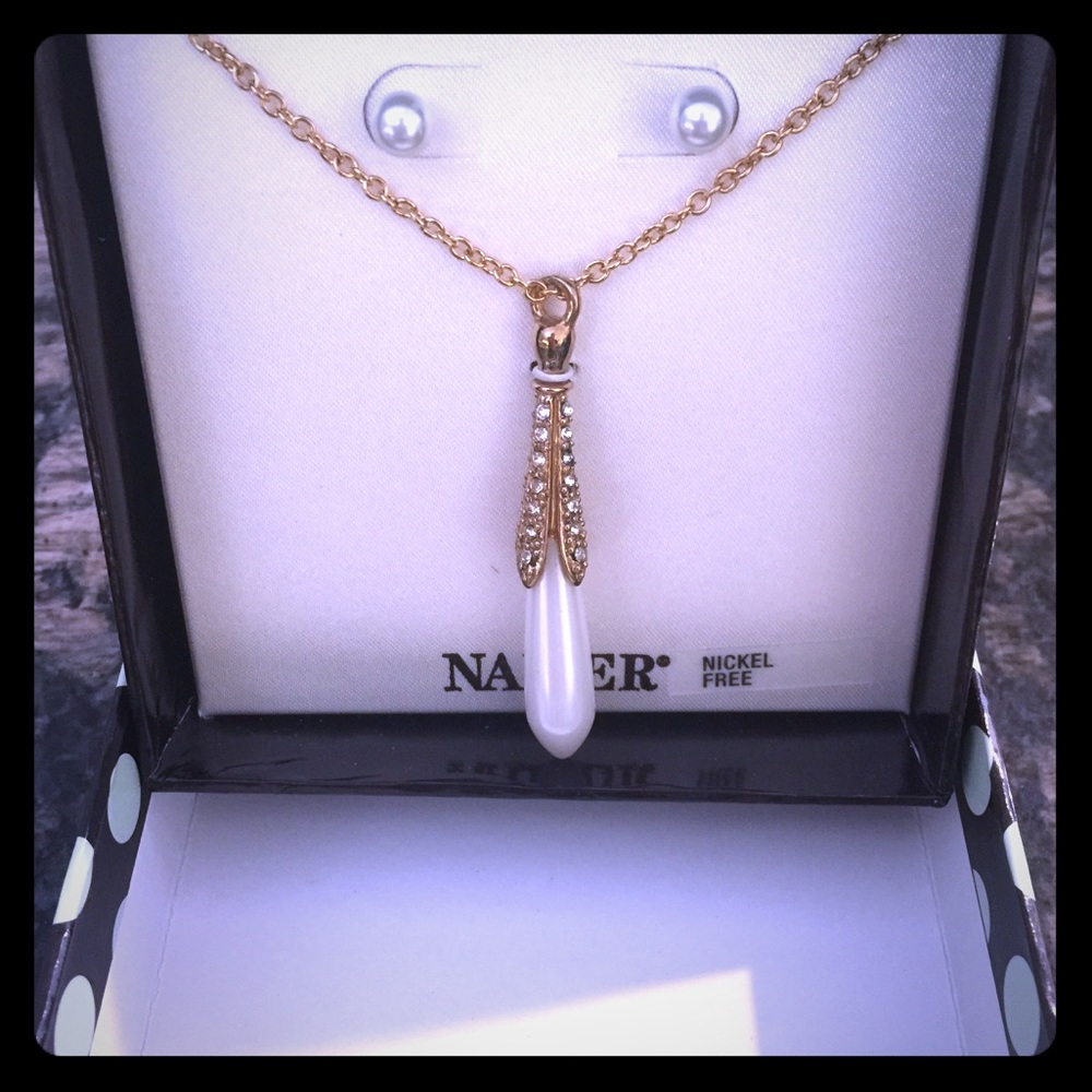 💐Faux Gold, Pearl, & Diamond Set